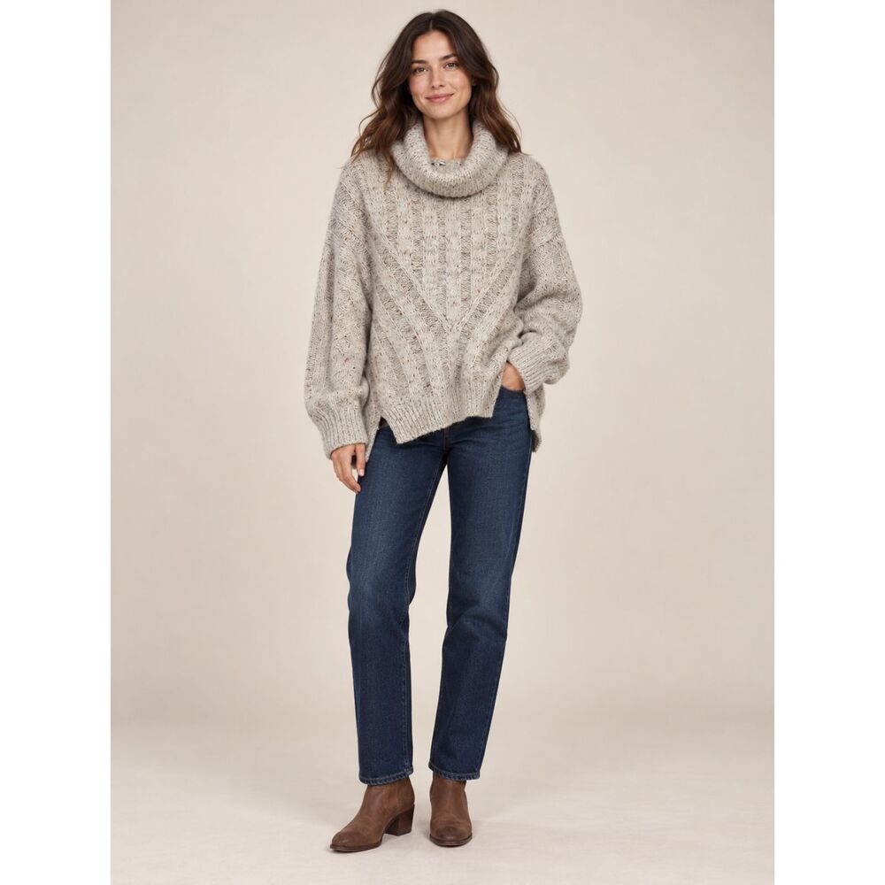 Moon River Women’s M Cream Cable Knit Cowl Neck Speckled Sweater